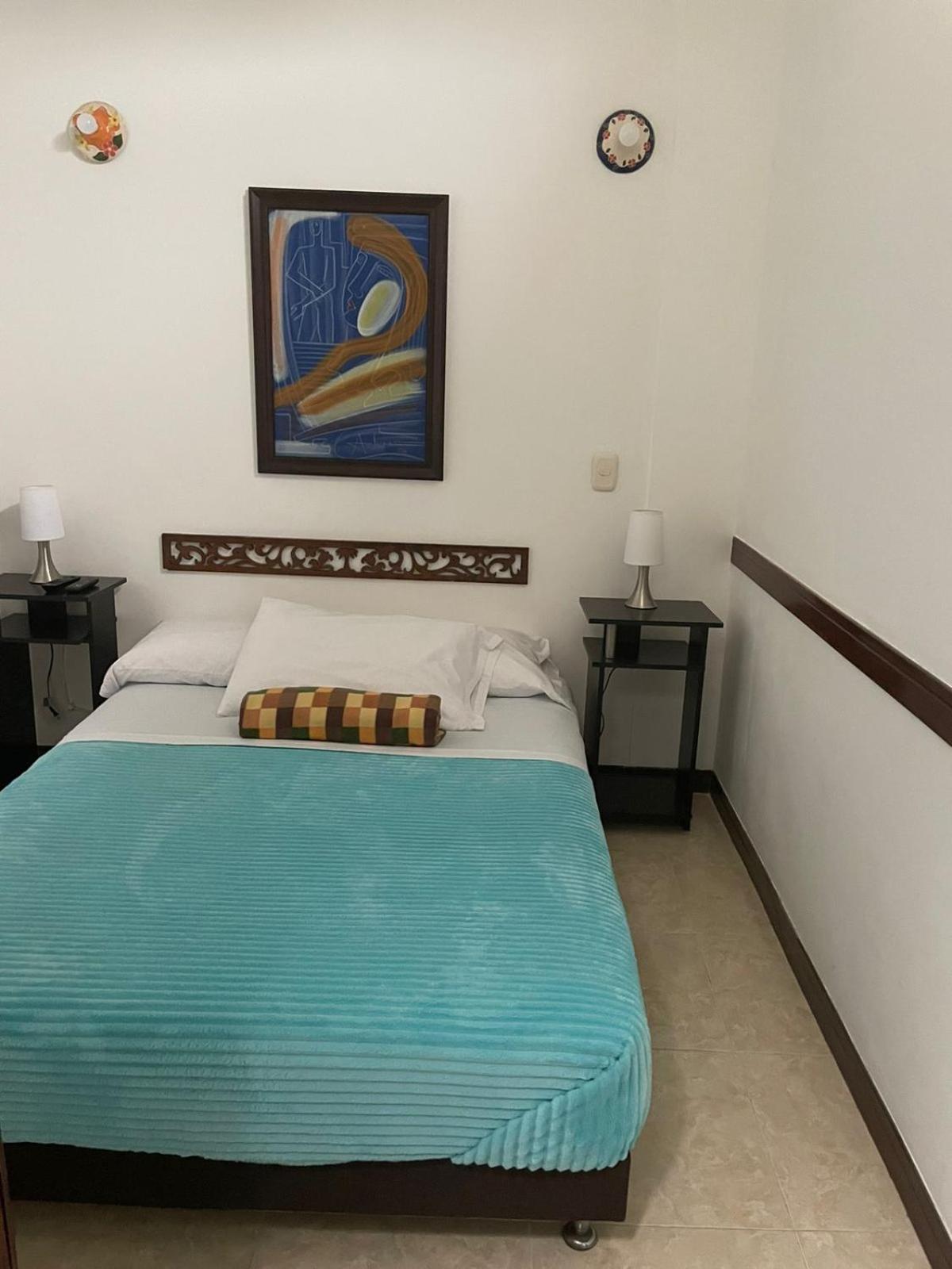Hospedaje Camino Real A 150 Mts Del Centro Саленто Екстериор снимка